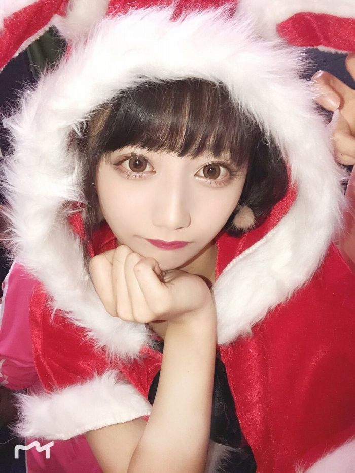 鈴木優香 ちょっと脱ぎすぎ水着グラビア画像！