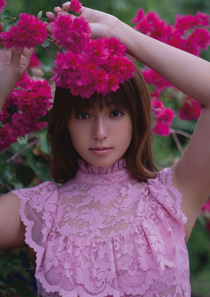 深田恭子 ムッチリ水着＆下着グラビア画像！