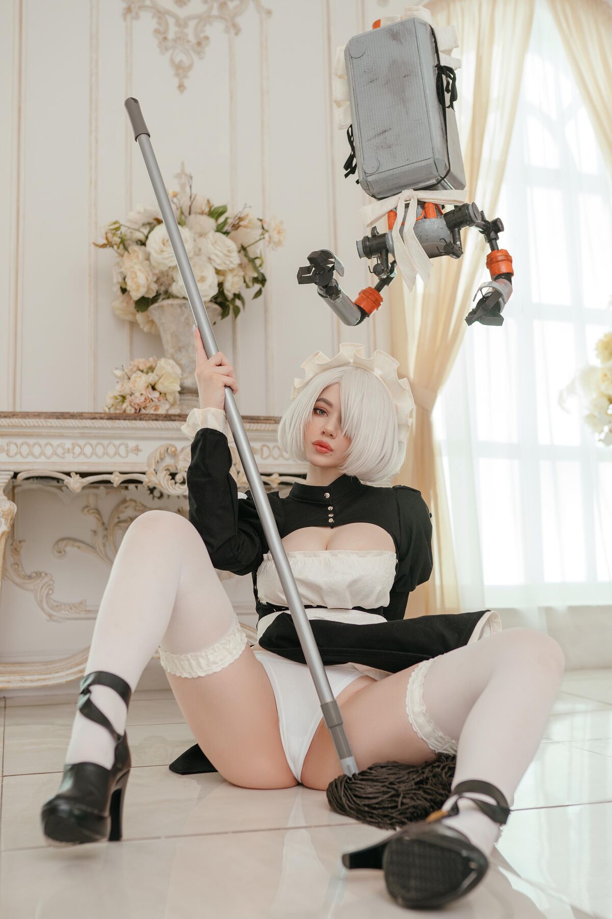 Coser@Alina Becker - 2B Maid