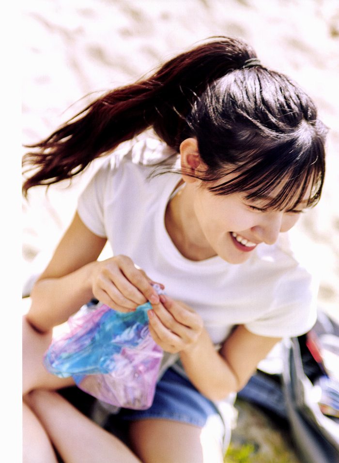 河田陽菜 ぷるふわバストの水着グラビア画像！