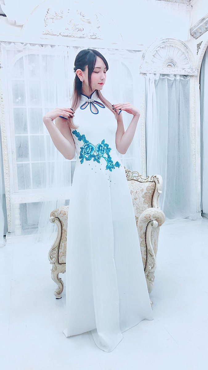 あまつまりな 脱ぎすぎ水着＆下着グラビア画像！