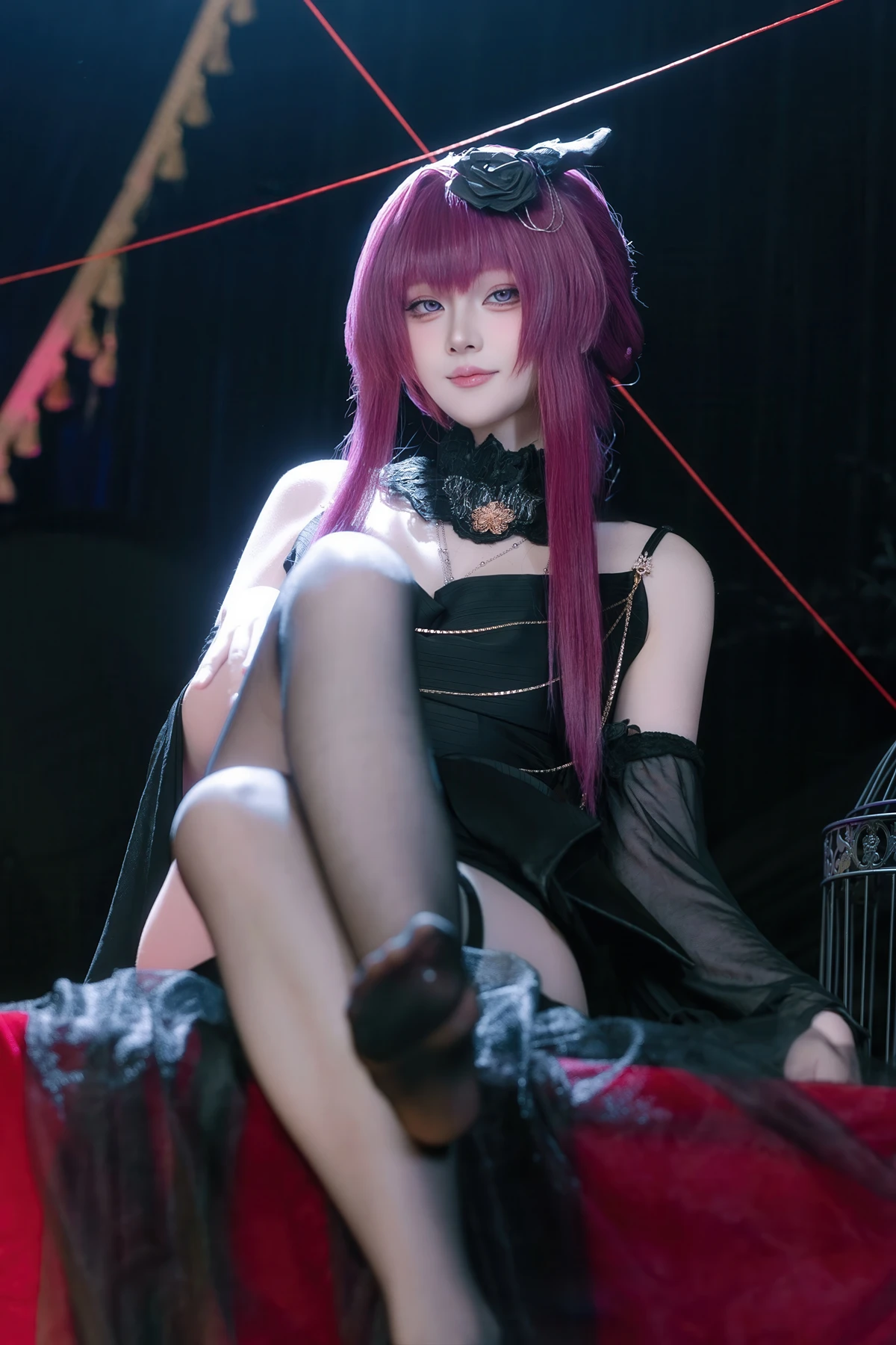 Cosplay 屿鱼 – 崩坏 星穹铁道 卡芙卡 缚月之夜