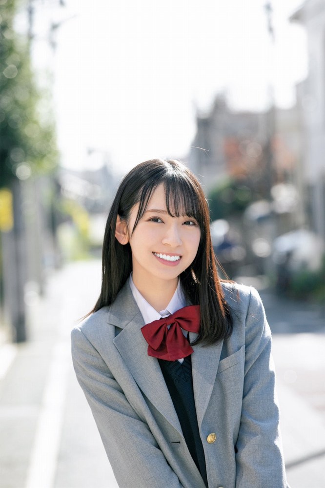 金村美玖 しっとりかわいい水着＆生脚画像！