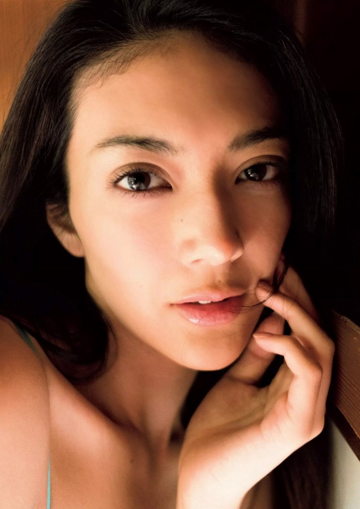 田中道子 スタイルが凄い水着グラビア画像！