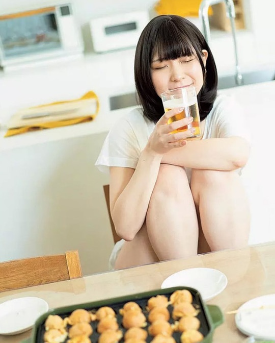 あまつまりな 脱ぎすぎ水着＆下着グラビア画像！