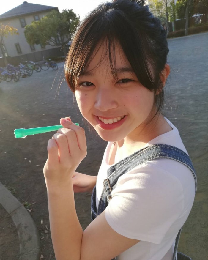 矢野ななか くびれボインの水着グラビア画像！