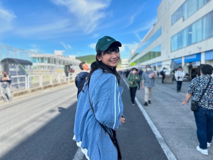 相沢菜々子 スタイル抜群な水着グラビア画像！