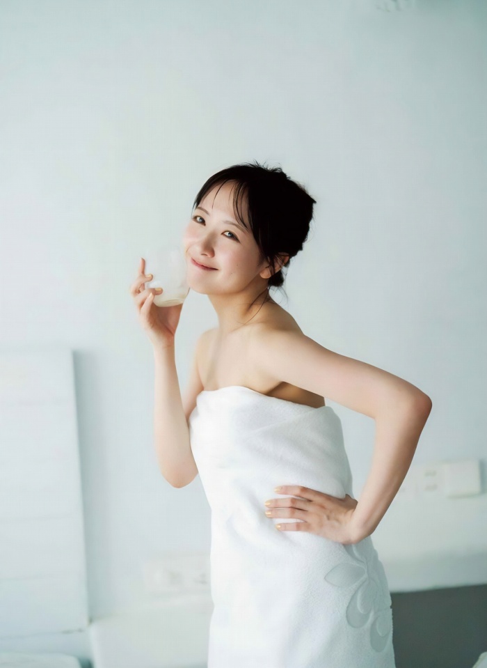 石田千穂 めちゃかわな水着グラビア画像！！