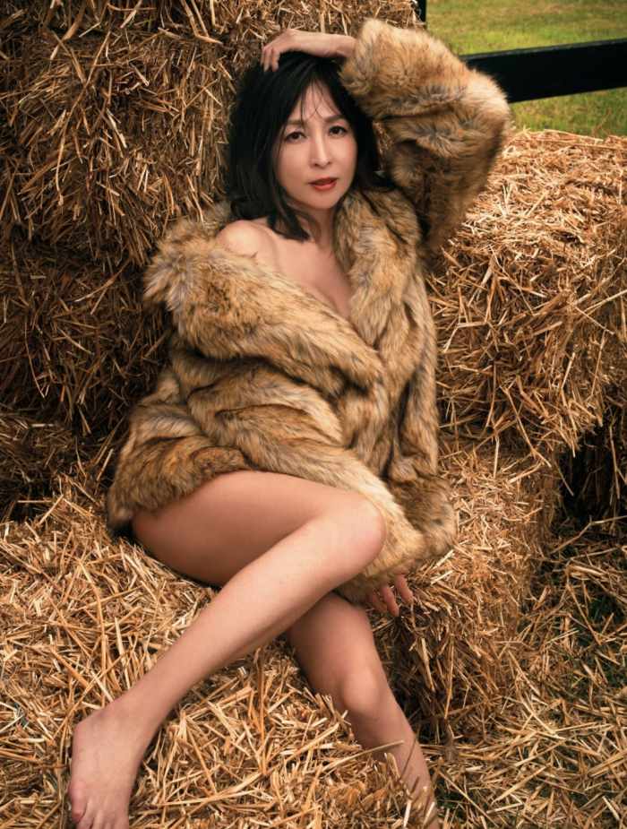 かとうれいこ Eカップ水着グラビア画像他！