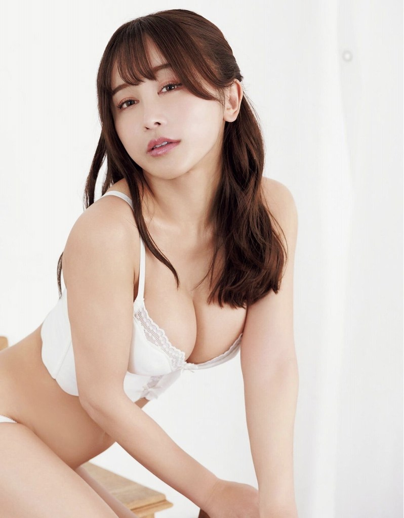 いくみ 際どいヌード＆ランジェリー画像ほか！