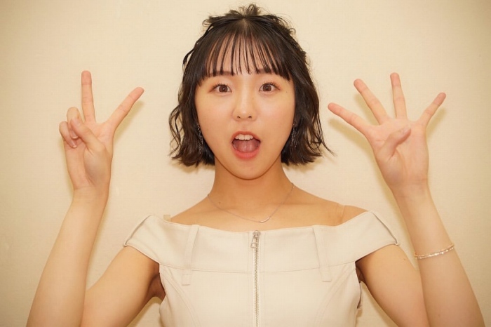 鍛治島彩 キュートな水着グラビアほか画像！