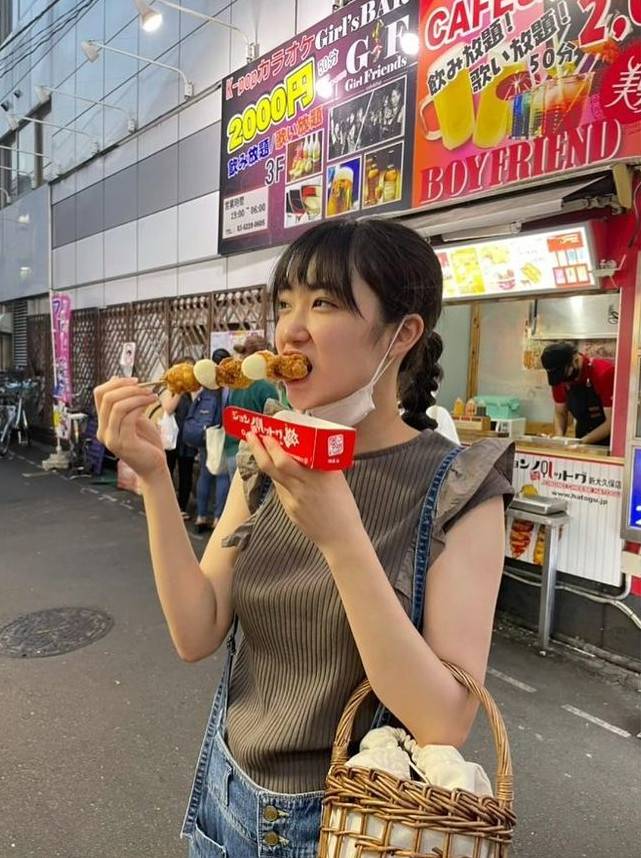 瑚々 スタイル抜群すぎる水着グラビア画像！