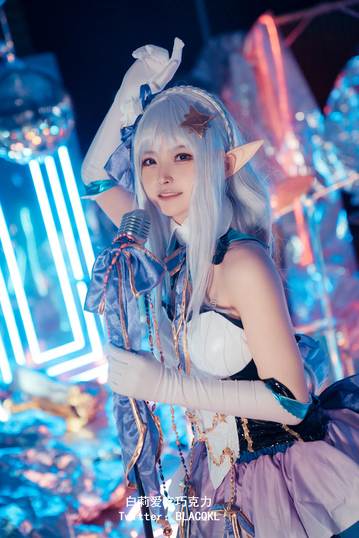 [COSPLAY] 白莉爱吃巧克力 – 爱蜜莉雅