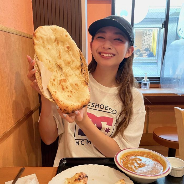 うらら 小顔美女の下着＆水着グラビア画像！