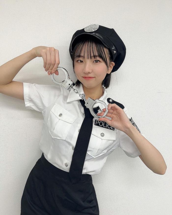 鍛治島彩 キュートな水着グラビアほか画像！