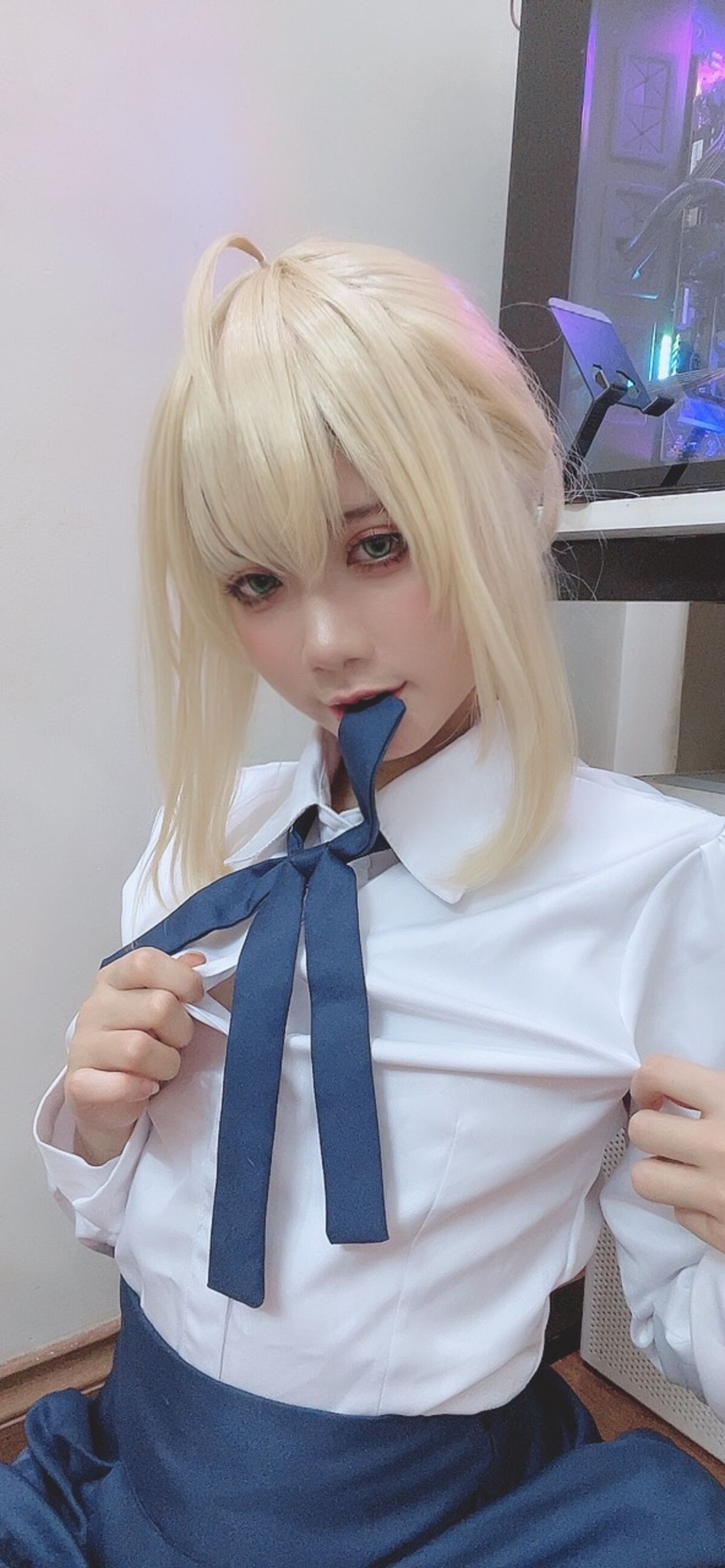 Coser@PoppaChan - Artoria Pendragon Fate Part01