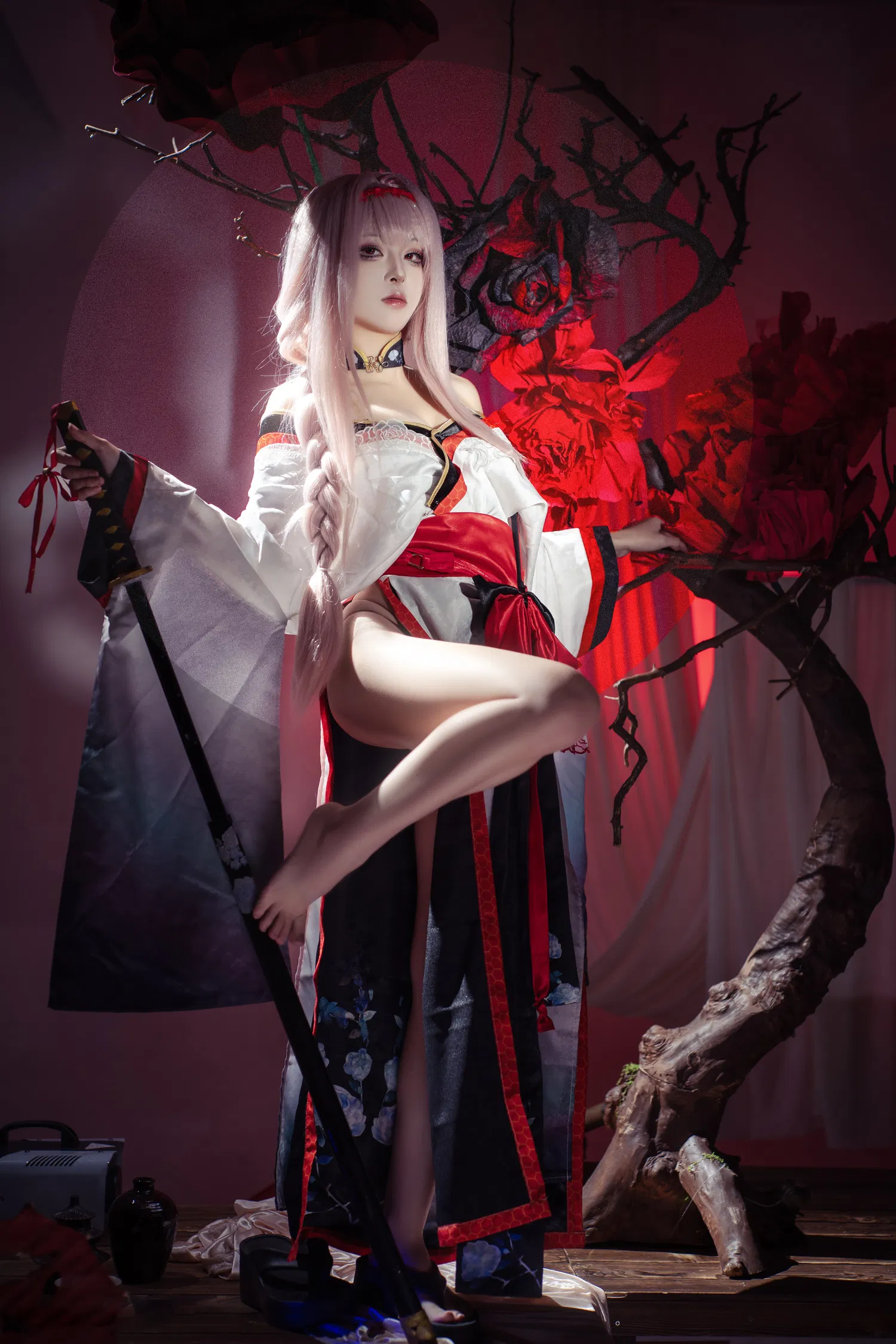 [Cosplay] 矢量鱼 Nikke胜利女神 暗莲