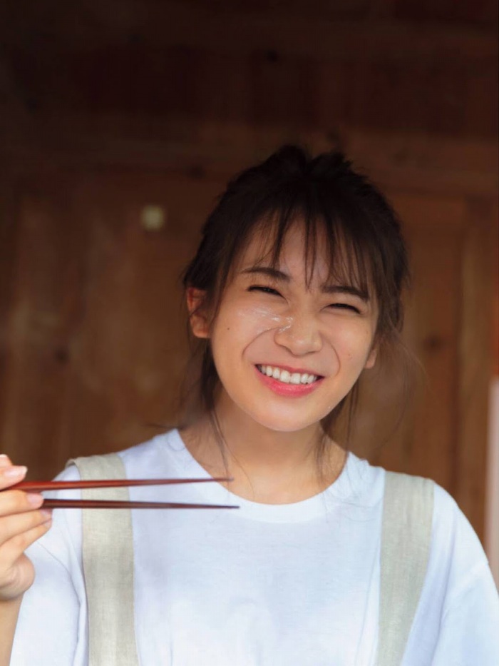 秋元真夏 激かわな水着・ランジェリー画像！