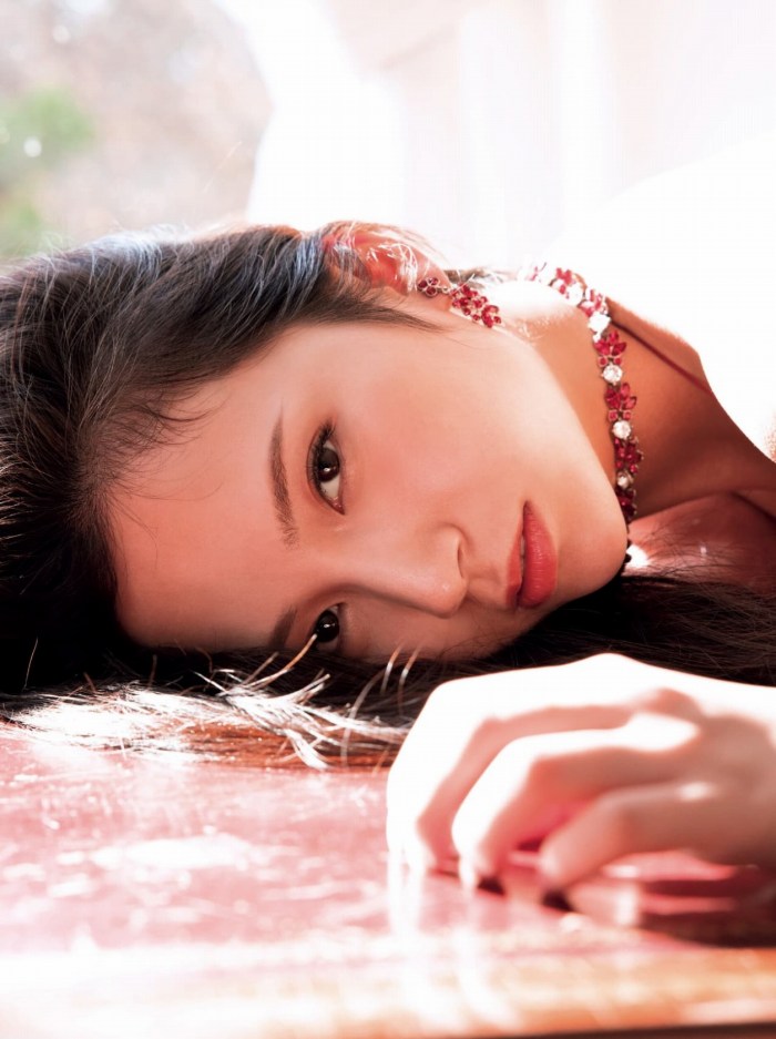 街山みほ 美乳ヘアヌード＆水着グラビア画像！