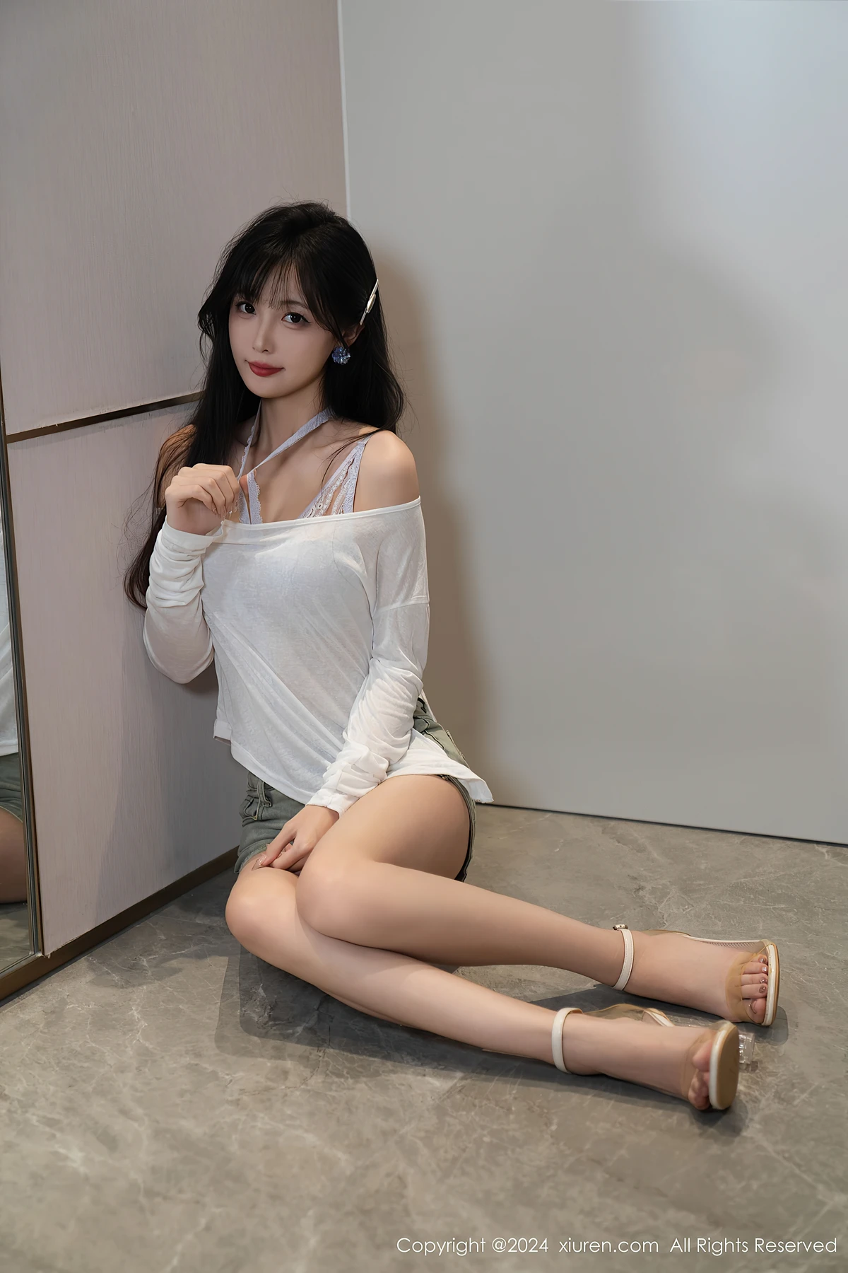 XiuRen秀人网 No.9215 LinXingLan林星阑