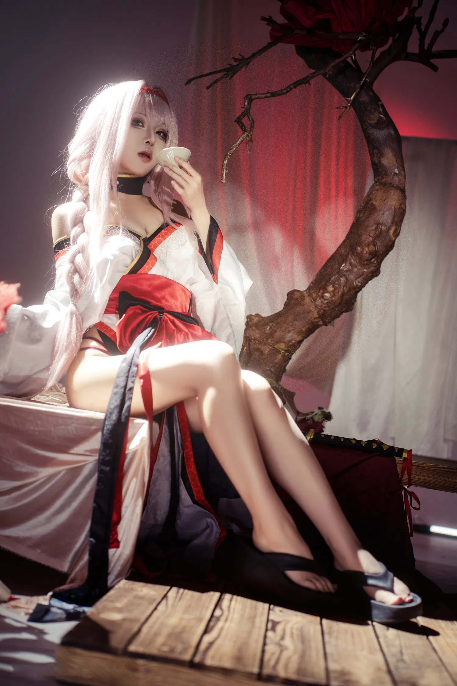 [Cosplay] 矢量鱼 Nikke胜利女神 暗莲