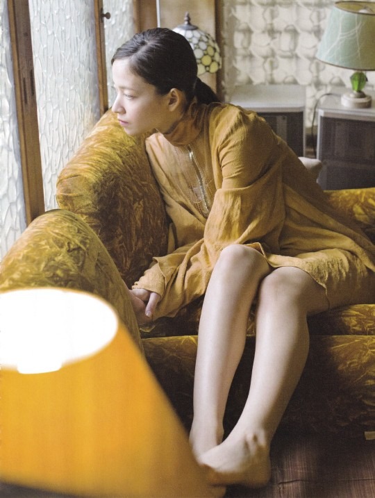 金川紗耶 美脚でスタイルが凄いグラビア画像！