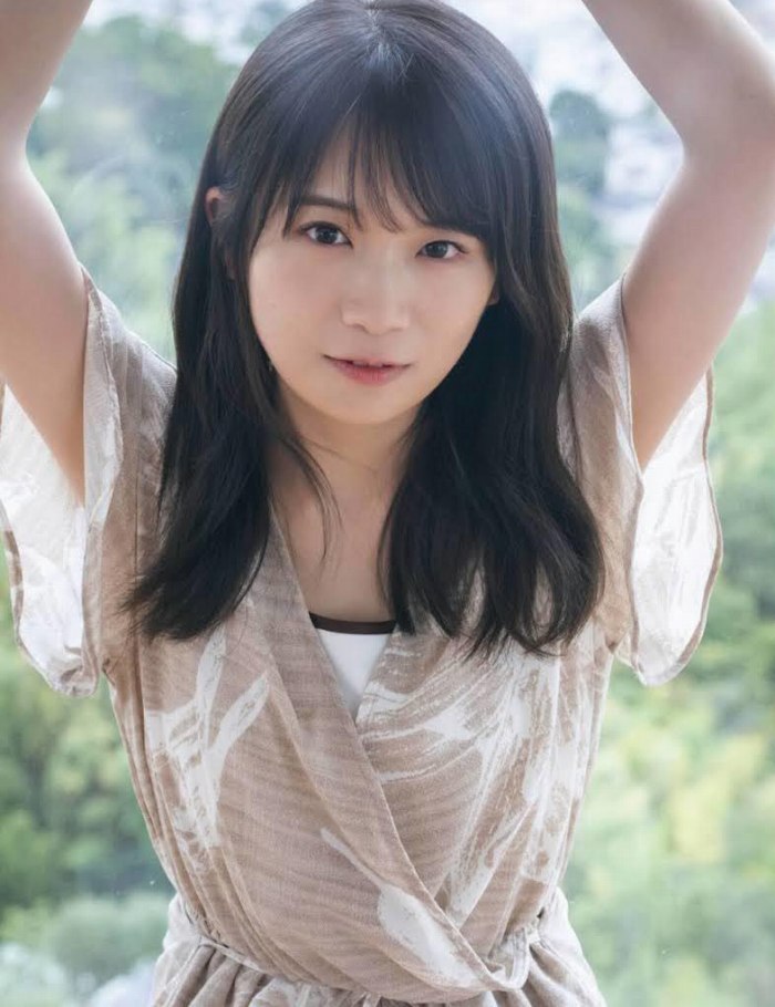 秋元真夏 激かわな水着・ランジェリー画像！