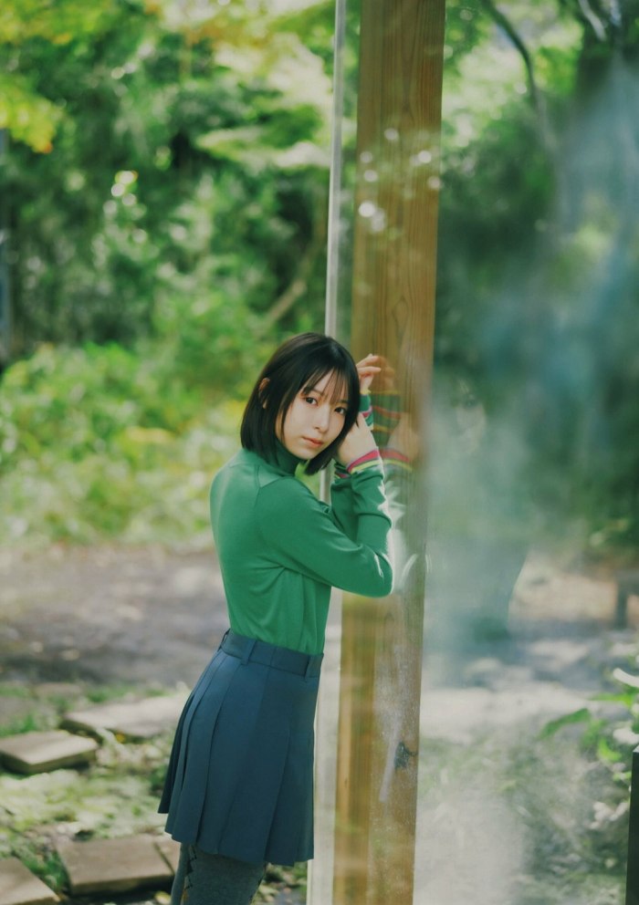 渡辺莉奈 鬼かわなタンクトップグラビア画像他！