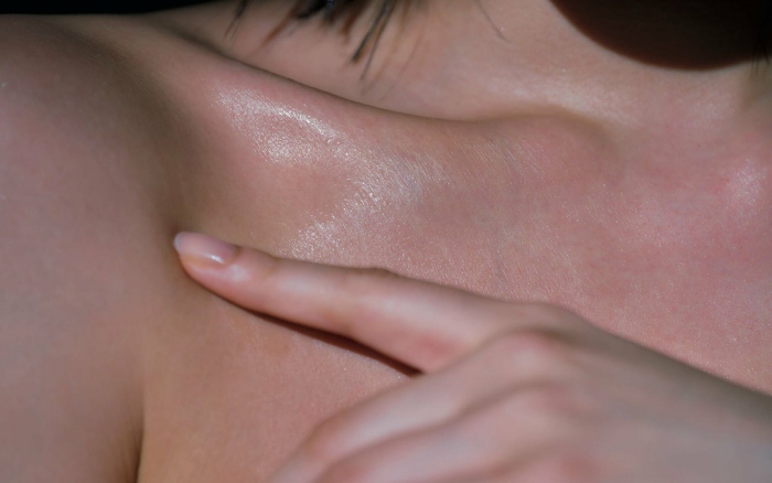 相楽伊織 けっこうボインな水着グラビア画像！