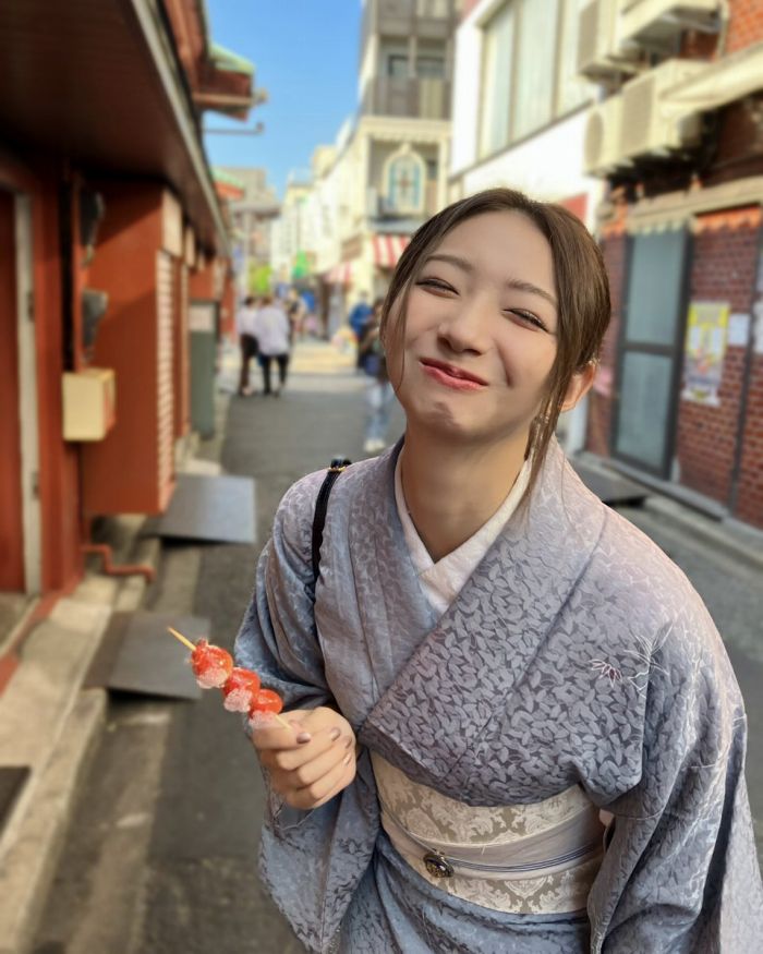 うらら 小顔美女の下着＆水着グラビア画像！