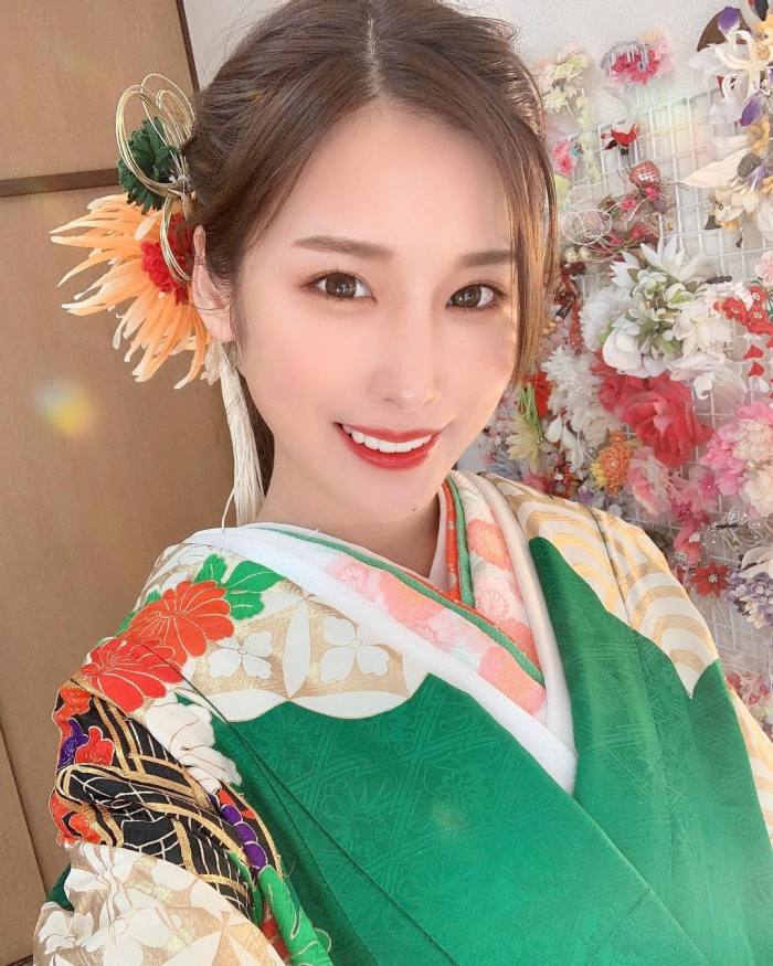 益田アンナ スタイルが凄い水着グラビア画像！