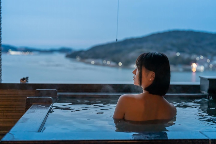 いけちゃん 細身でEカップの水着グラビア画像！