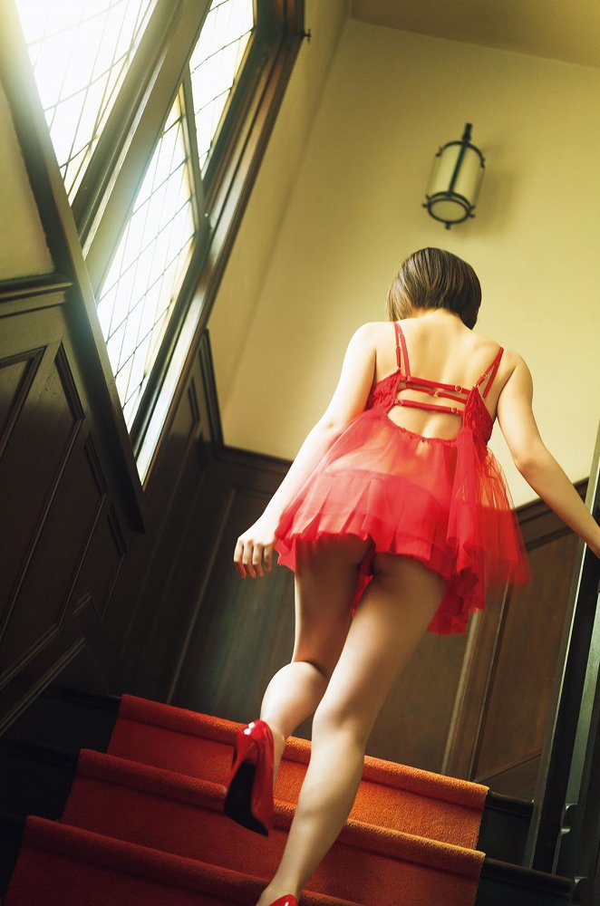 えなこ 過去のグラビア画像