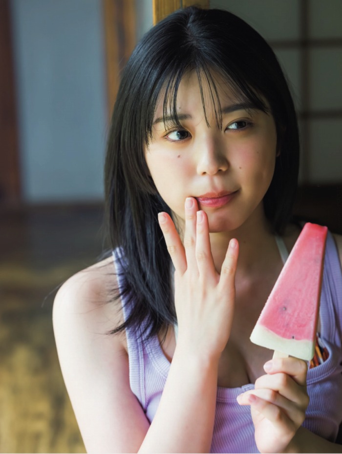 矢野ななか くびれボインの水着グラビア画像！