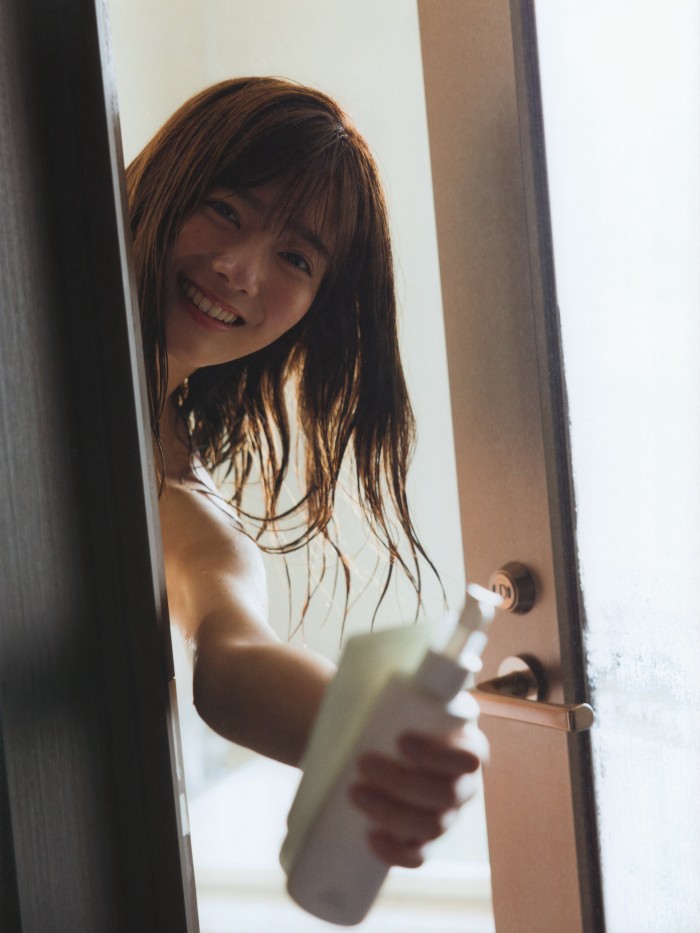 田村保乃 ナチュラルな激かわ水着グラビア画像！