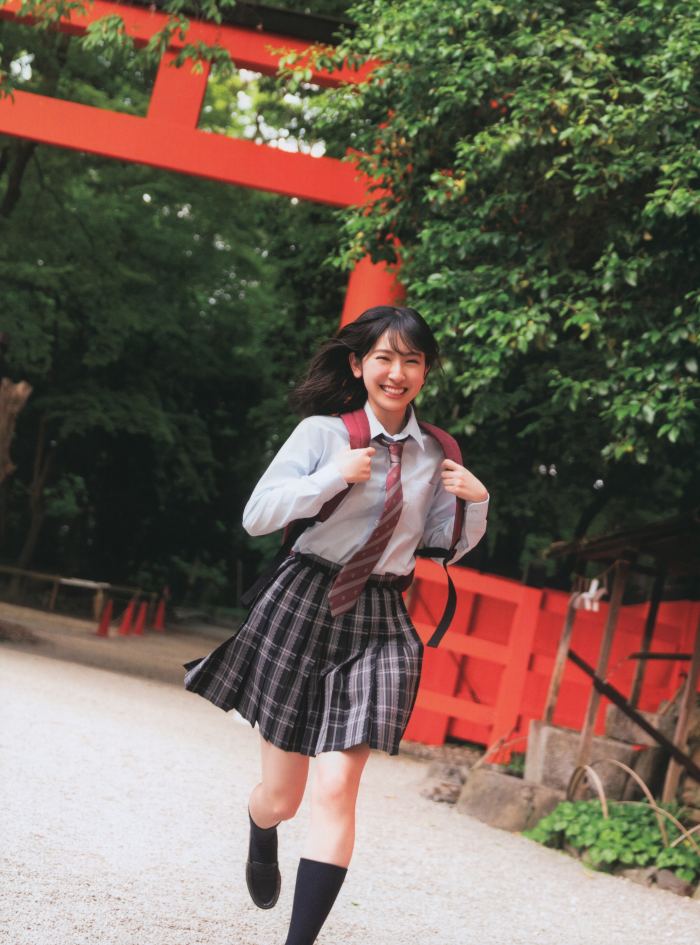 金村美玖 しっとりかわいい水着＆生脚画像！