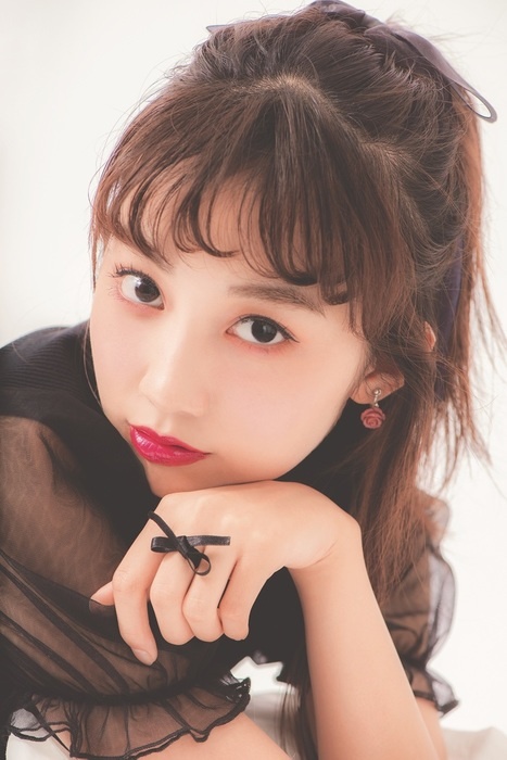 黒木ひかり むっちりバストの水着グラビア画像！