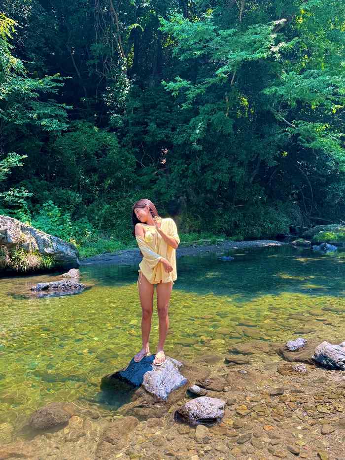 虹咲カリナ けっこう巨乳な水着グラビア画像！