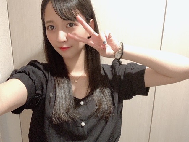 金川紗耶 美脚でスタイルが凄いグラビア画像！