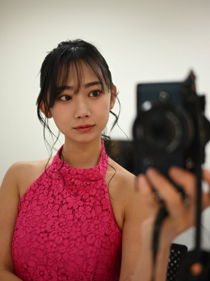 相沢菜々子 スタイル抜群な水着グラビア画像！