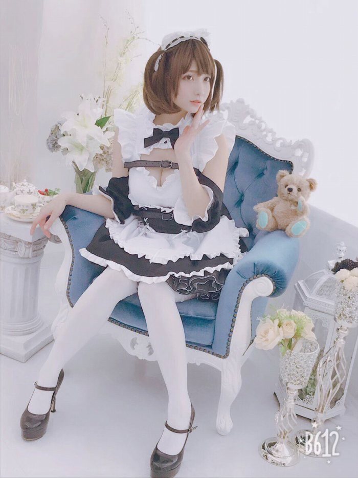 あまつまりな 脱ぎすぎ水着＆下着グラビア画像！