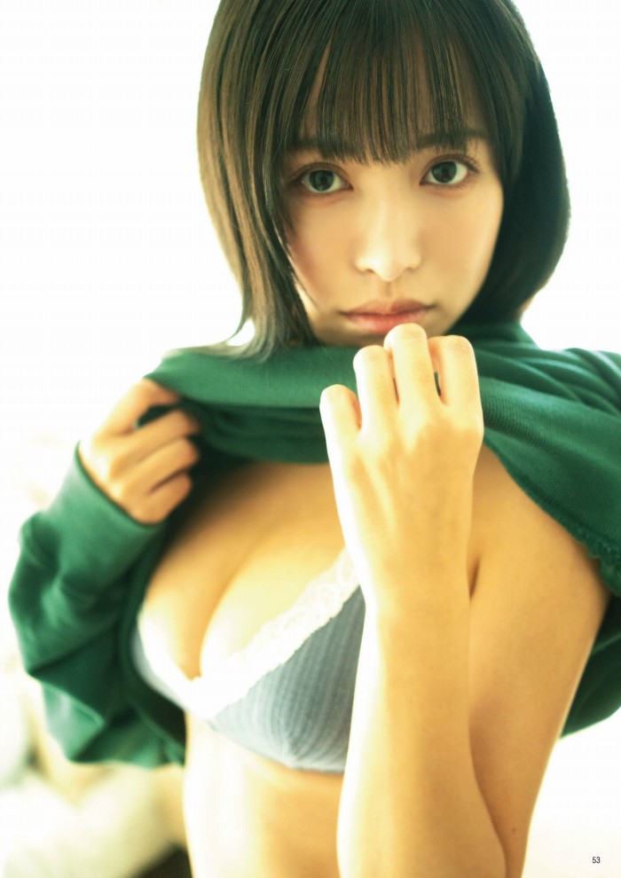 鈴木聖 Fカップが凄い水着＆下着グラビア画像！