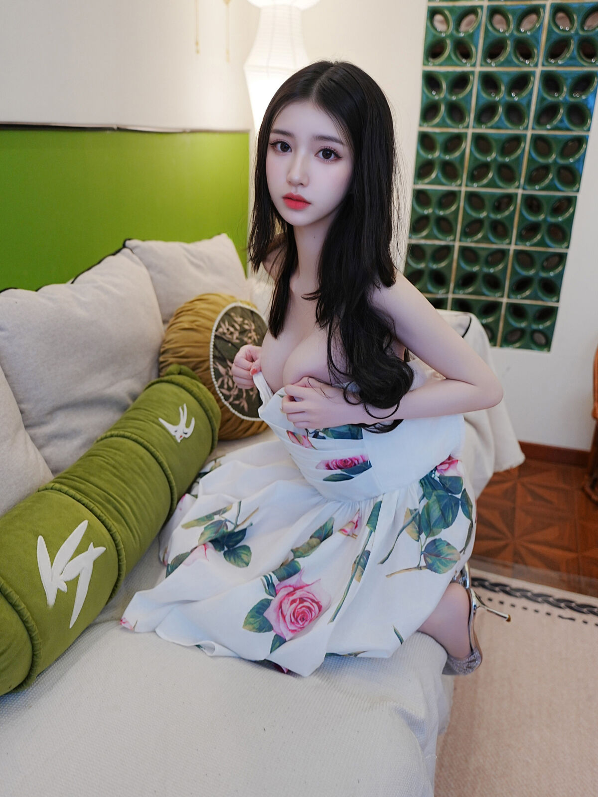 XR Uncensored Bai Xiao Die 白小蝶 - 肉丝连衣花裙