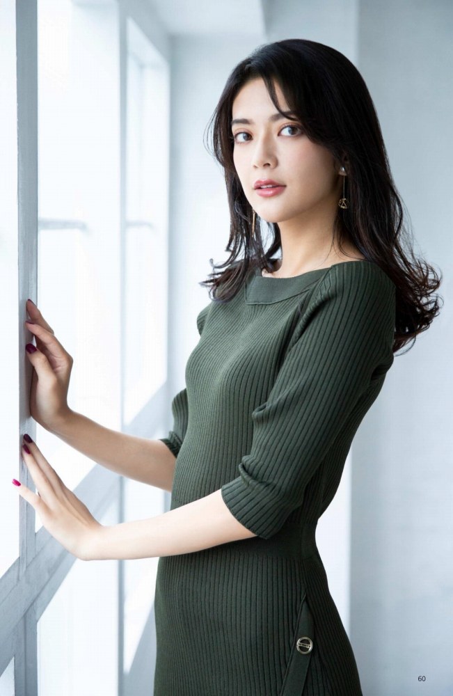 田中道子 スタイルが凄い水着グラビア画像！