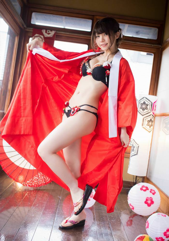 えなこ めっちゃかわいい水着グラビア画像！