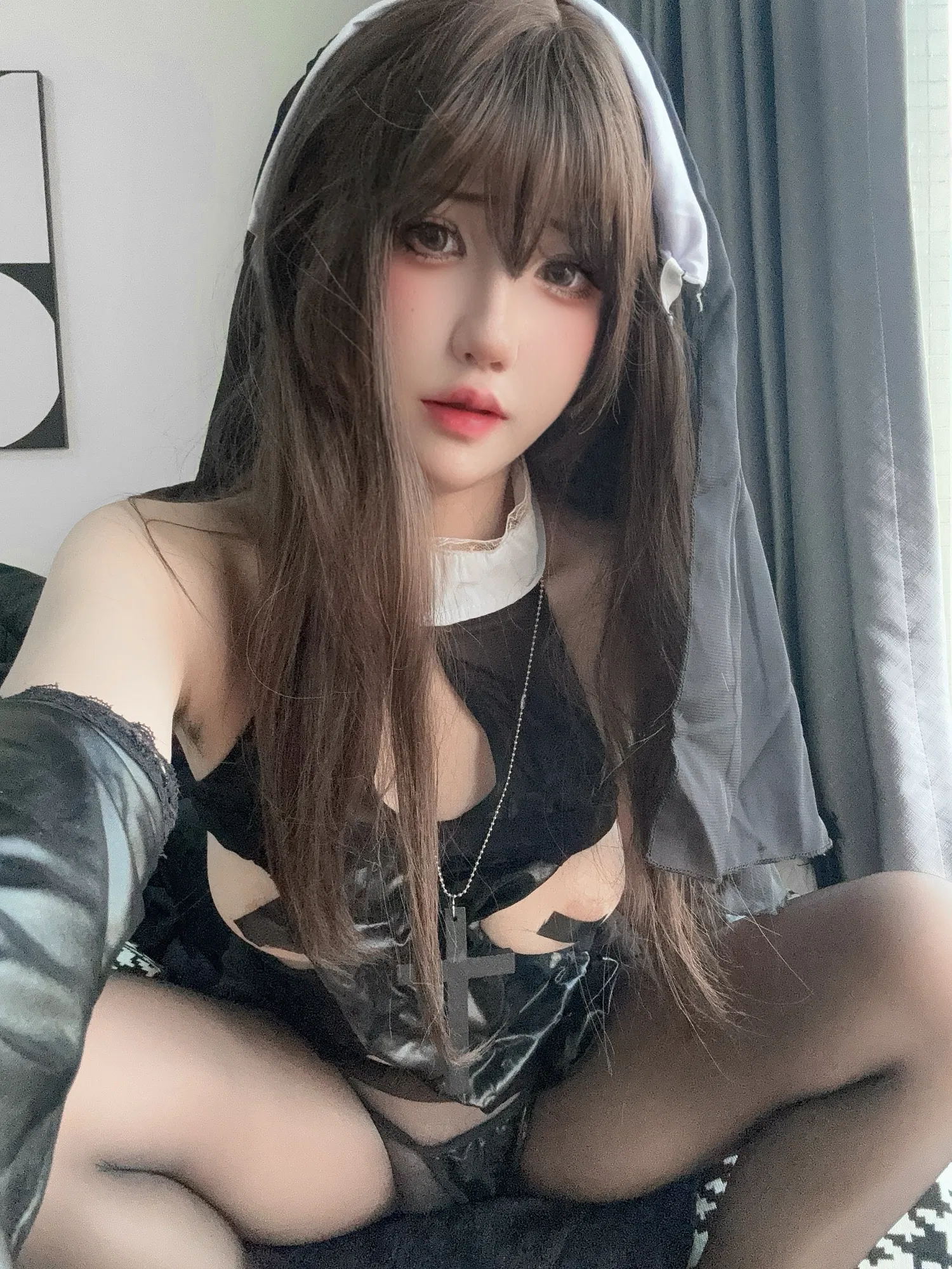 [Cosplay] 阿薰kaOri 偷偷做坏事的修女