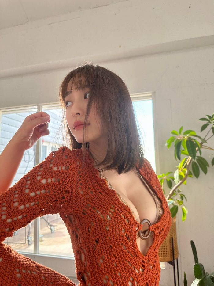 高崎かなみ 鬼かわな水着＆ランジェリー画像！