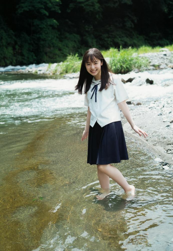 渡辺莉奈 鬼かわなタンクトップグラビア画像他！