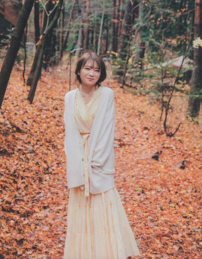 秋元真夏 激かわな水着・ランジェリー画像！