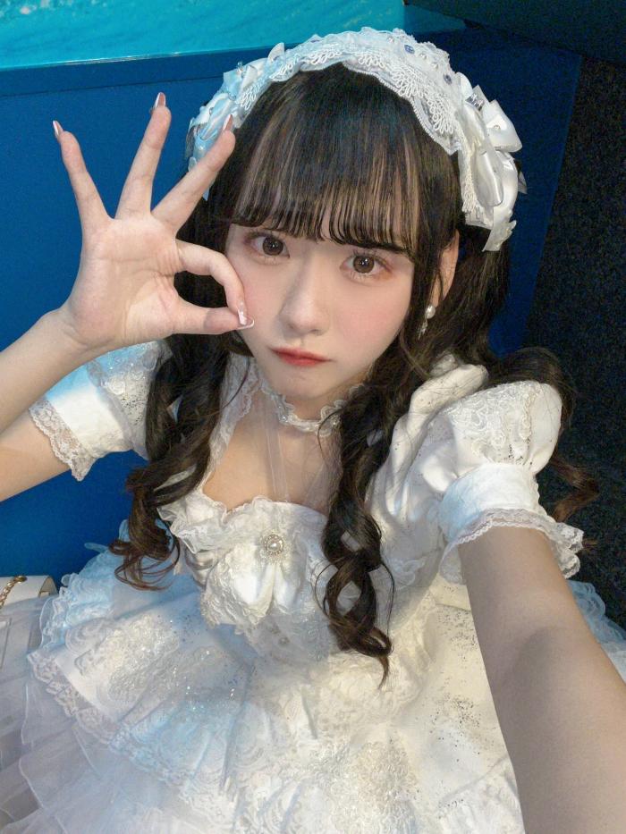 須羽こころ ふわふわバストの水着グラビア画像！